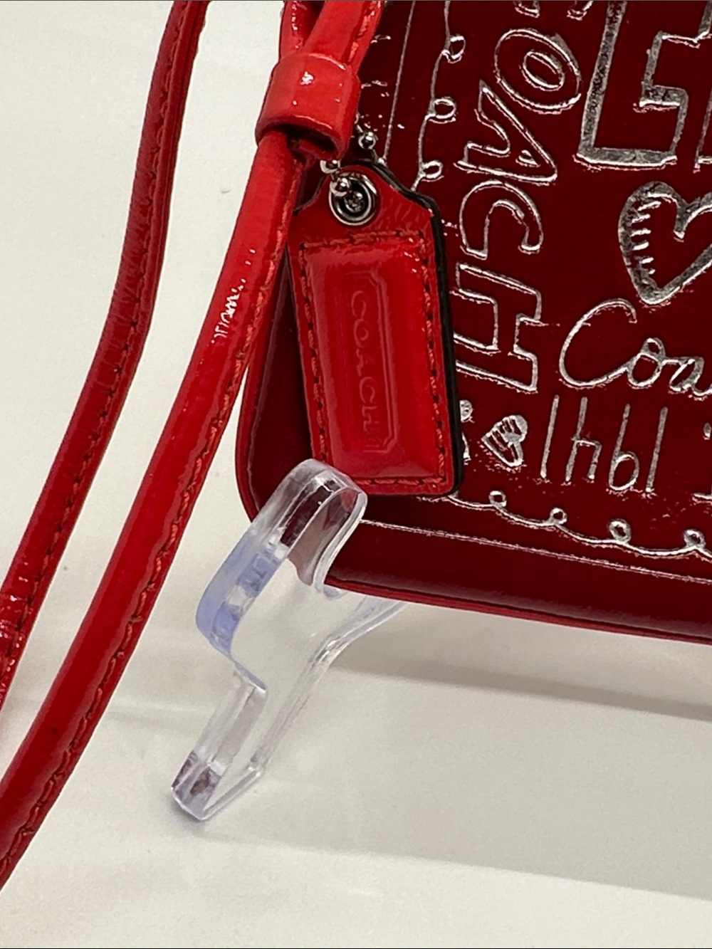 Coach♥️Poppy Patent Wristlet - Picture 2 of 9